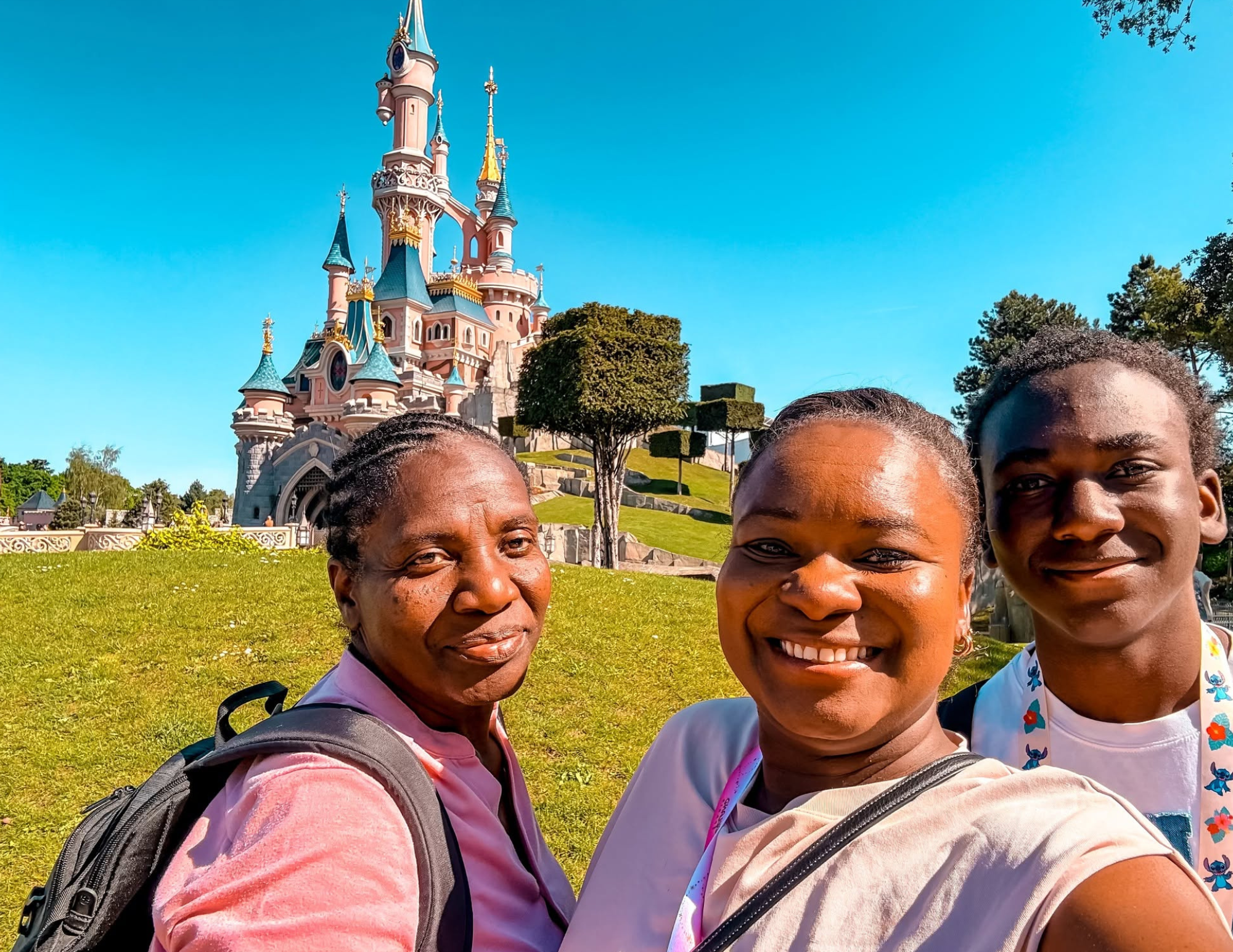 Disneyland Paris Guide (20).png